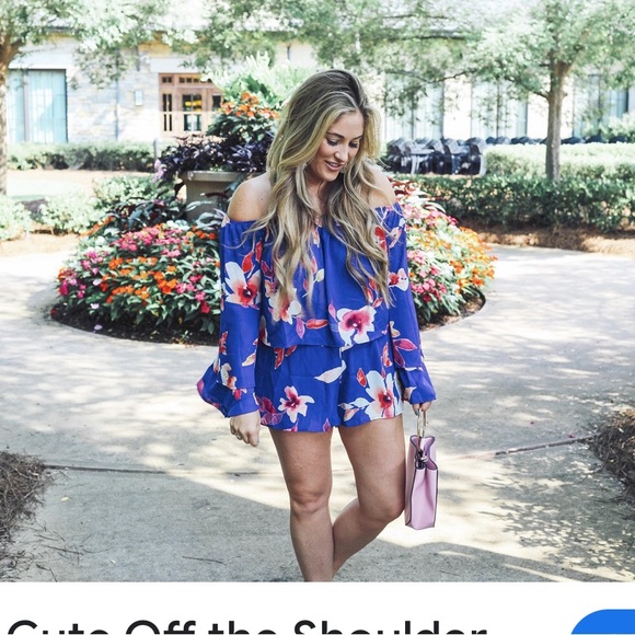 Pink lilly Romper Size Medium no rips or stains - Picture 2 of 3